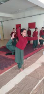 2 Yoga Natraj Asan